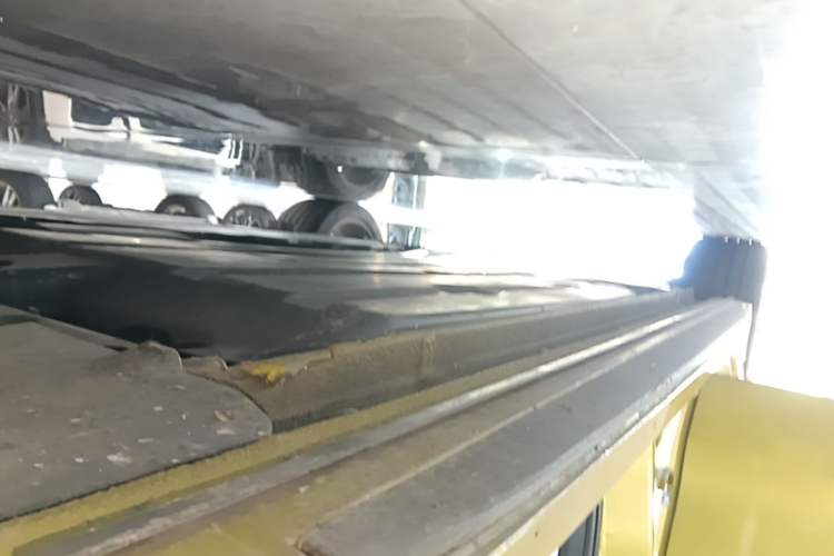Used Lynk & Co 03 2023 03+ 2.0TD Automatic Yufeng Edition Right Side Sill