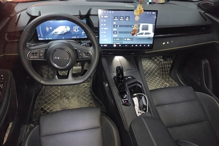 Used Lynk & Co 03 2025 1.5TD DCT Champion Edition Pro Center Console
