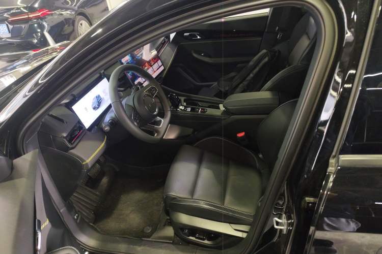 Used Lynk & Co 03 2025 2.0TD DCT Champion Edition Pro Driver Seat