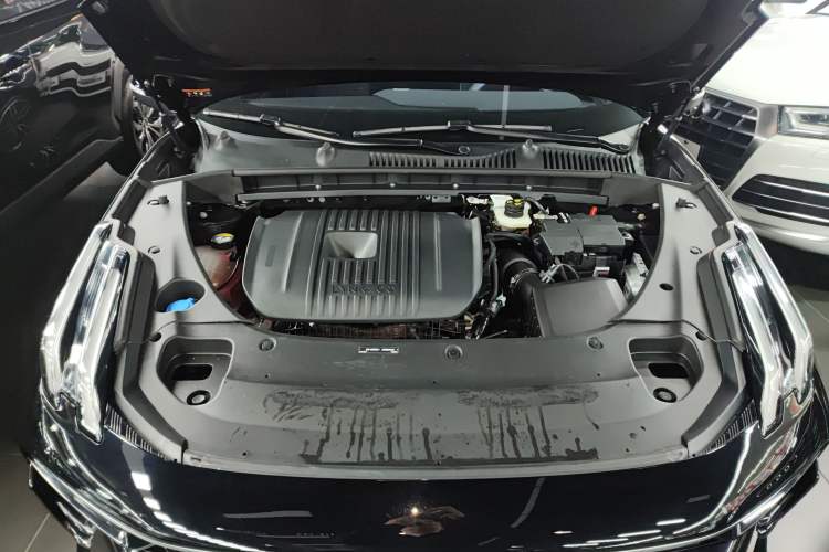 Used Lynk & Co 03 2025 2.0TD DCT Champion Edition Pro Engine Bay