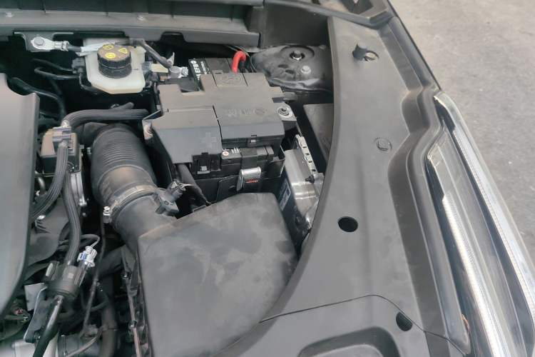 Used Lynk & Co 03 2025 2.0TD DCT Champion Edition Pro Engine Bay Left