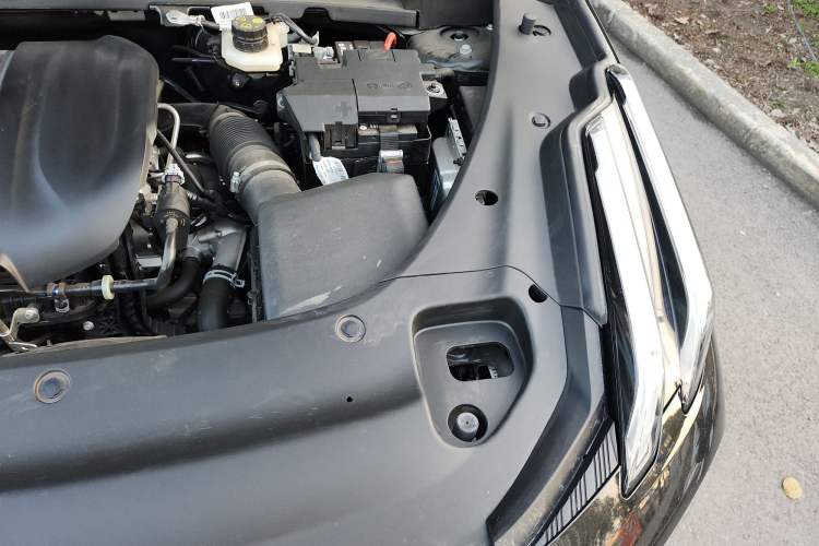 Used Lynk & Co 03 2025 1.5TD DCT Champion Edition Pro Engine Bay Left