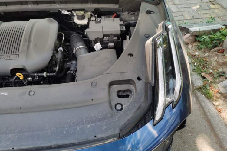 Used Lynk & Co 03 2025 1.5TD DCT Champion Edition Pro Engine Bay Left