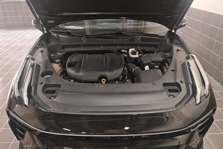 Used Lynk & Co 03 2025 1.5TD DCT Champion Edition Pro Engine Bay