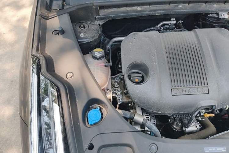 Used Lynk & Co 03 2025 1.5TD DCT Champion Edition Pro Engine Bay Right