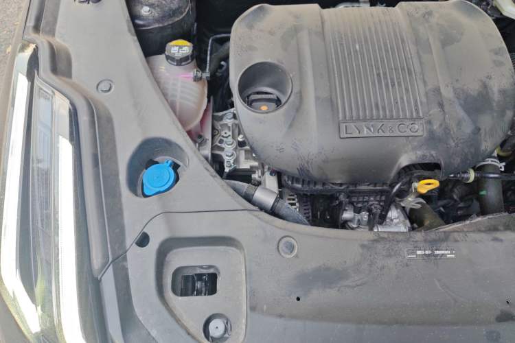 Used Lynk & Co 03 2025 1.5TD DCT Champion Edition Pro Engine Bay Right