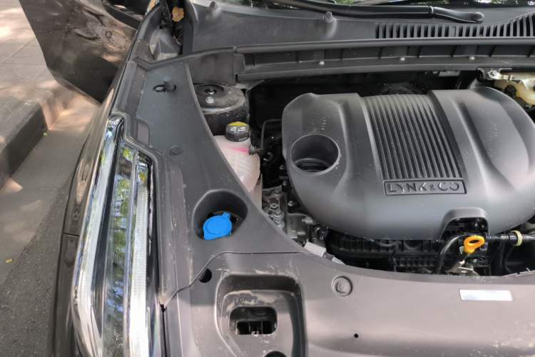 Used Lynk & Co 03 2025 1.5TD DCT Champion Edition Pro Engine Bay Right