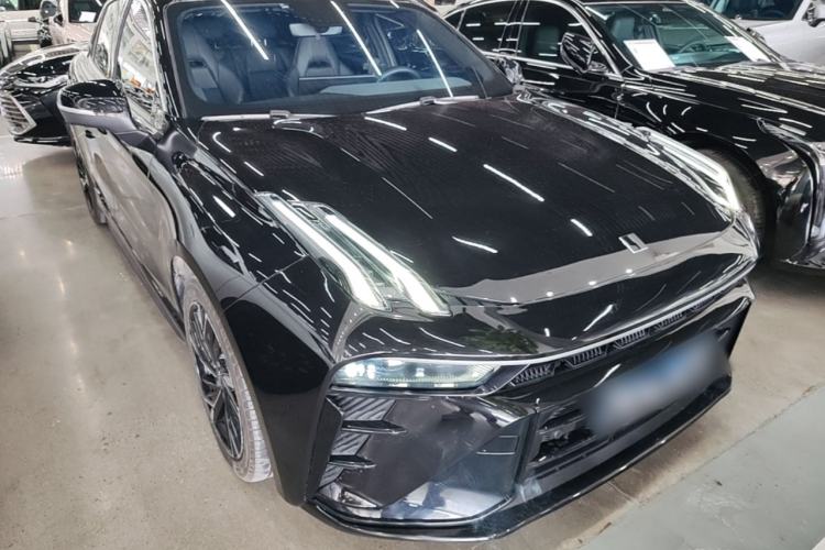 Used Lynk & Co 03 2025 1.5TD DCT Champion Edition Plus Front Right 45 Deg