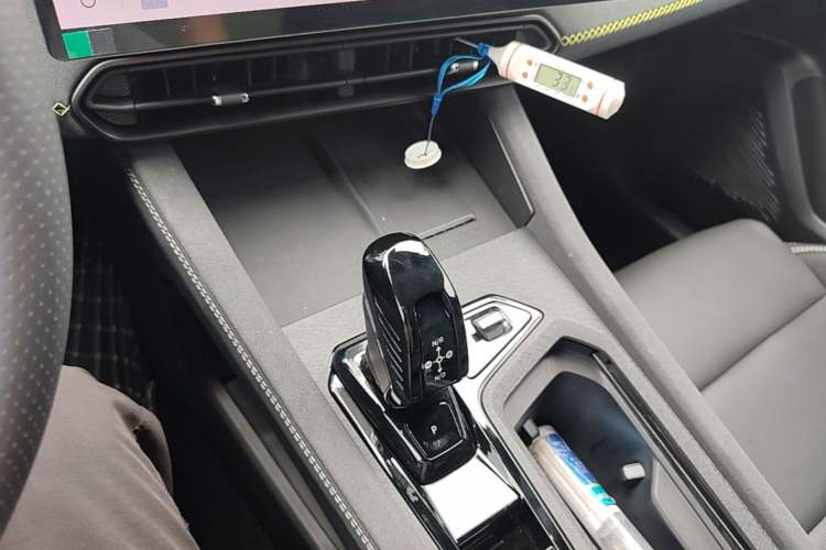 Used Lynk & Co 03 2025 1.5TD DCT Champion Edition Pro Gear Lever
