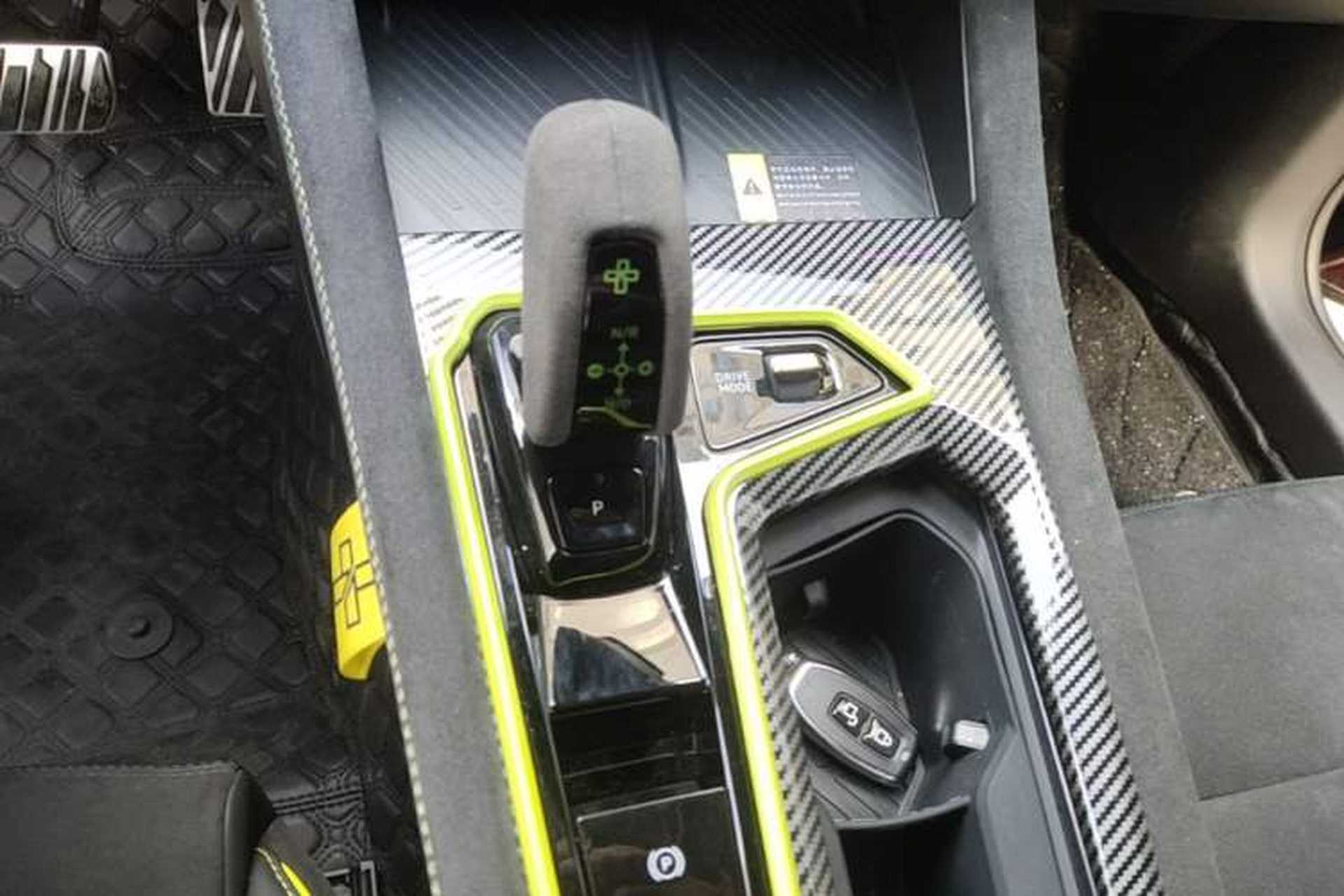 Used Lynk & Co 03 2025 03+ 2.0TD Automatic Performance Advanced Edition Gear Lever