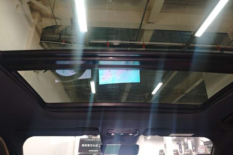 Used Lynk & Co 03 2025 1.5TD DCT Champion Edition Pro Headliner