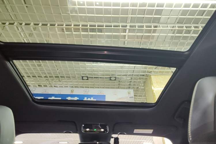 Used Lynk & Co 03 2025 1.5TD DCT Champion Edition Pro Headliner