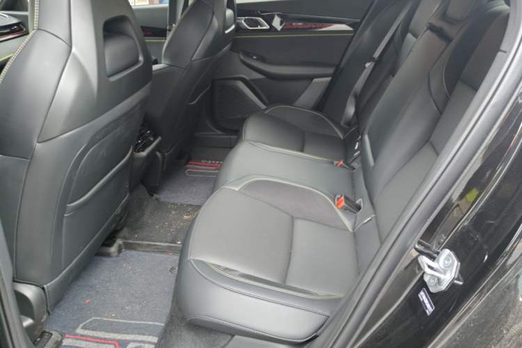 Used Lynk & Co 03 2025 2.0TD DCT Champion Edition Pro Interior 4