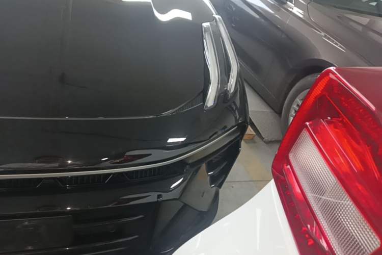 Used Lynk & Co 03 2025 1.5TD DCT Champion Edition Pro Left Front Headlight