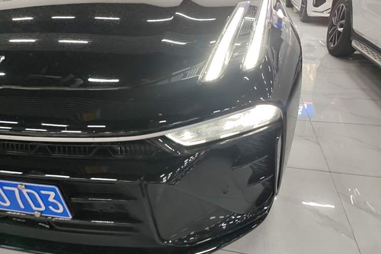 Used Lynk & Co 03 2025 2.0TD DCT Champion Edition Pro Left Front Headlight