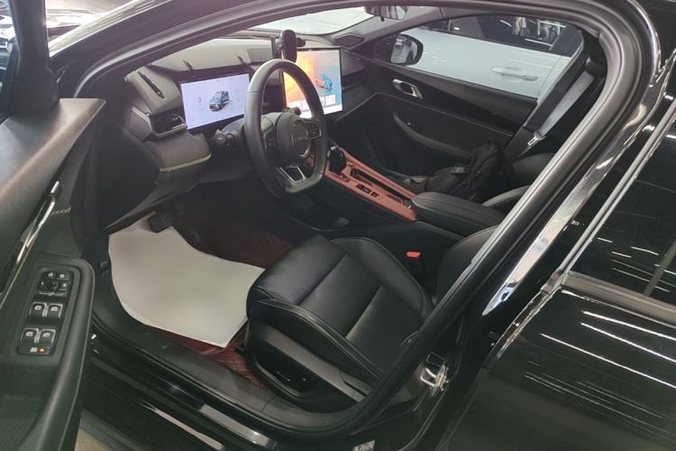 Used Lynk & Co 03 2025 1.5TD DCT Champion Edition Plus Left Front Seat