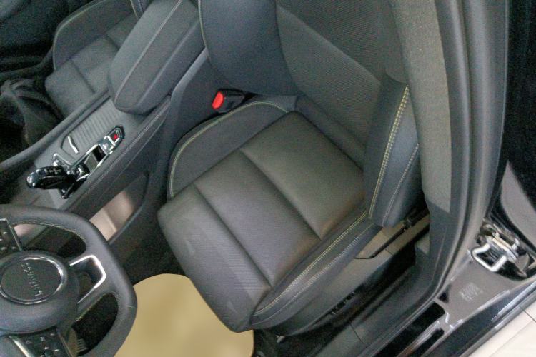 Used Lynk & Co 03 2025 1.5TD DCT Champion Edition Pro Left Front Seat