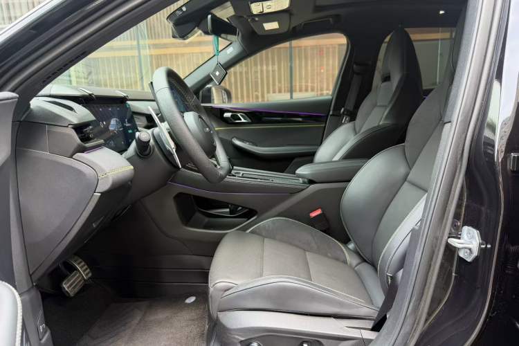 Used Lynk & Co 03 2025 2.0TD DCT Champion Edition Pro Left Front Seat