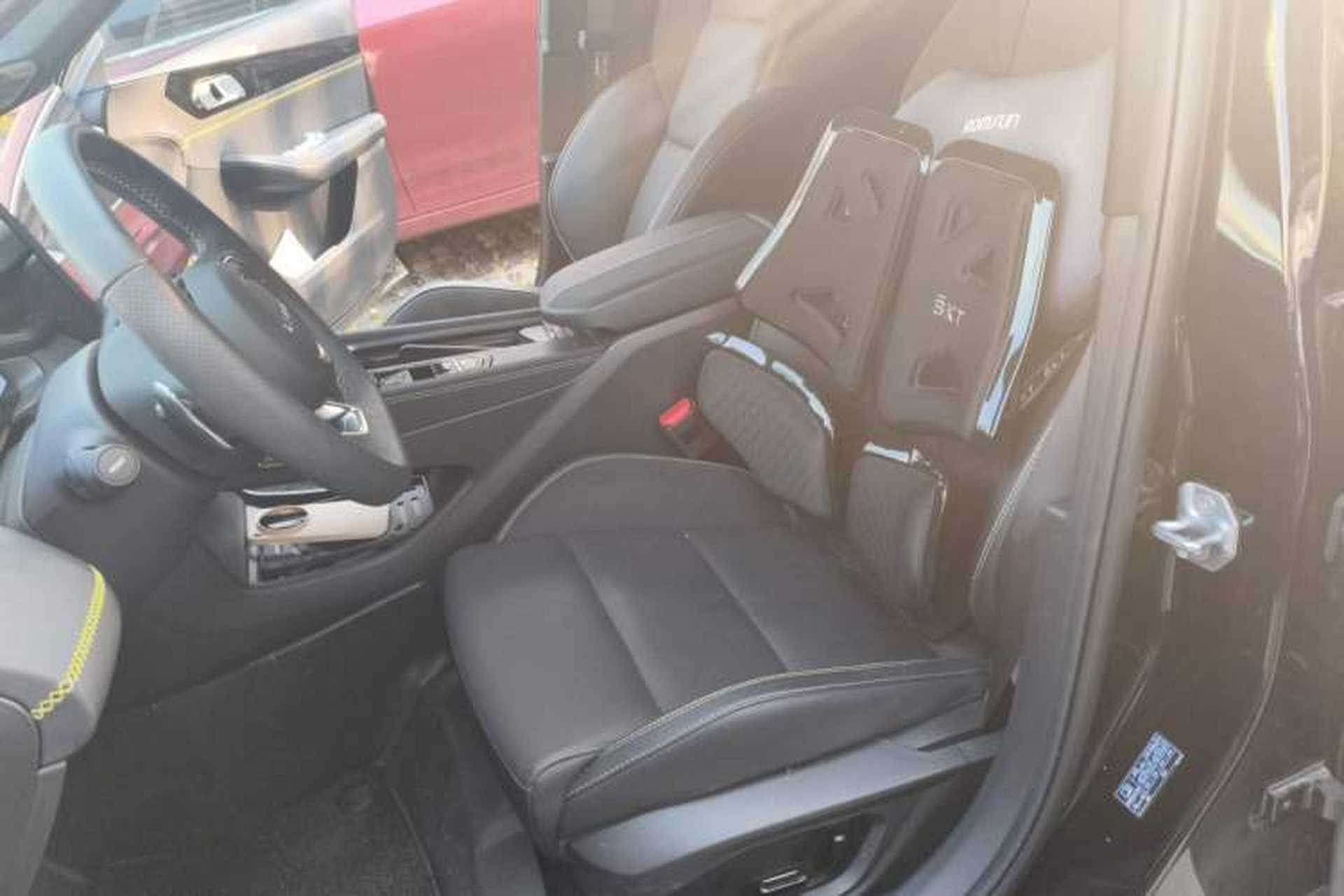 Used Lynk & Co 03 2025 1.5TD DCT Champion Edition Pro Left Front Seat