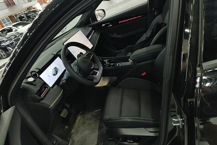 Used Lynk & Co 03 2025 2.0TD DCT Champion Edition Pro Left Front Seat