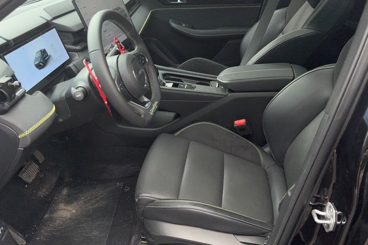 Used Lynk & Co 03 2025 1.5TD DCT Champion Edition Pro Left Front Seat
