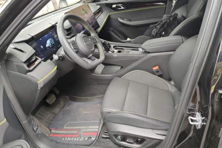 Used Lynk & Co 03 2025 2.0TD DCT Champion Edition Pro Left Front Seat