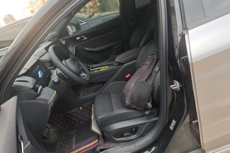 Used Lynk & Co 03 2025 1.5TD DCT Champion Edition Pro Left Front Seat