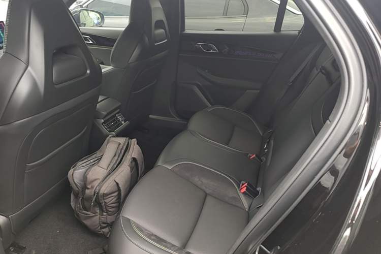Used Lynk & Co 03 2025 1.5TD DCT Champion Edition Pro Left Rear Seat