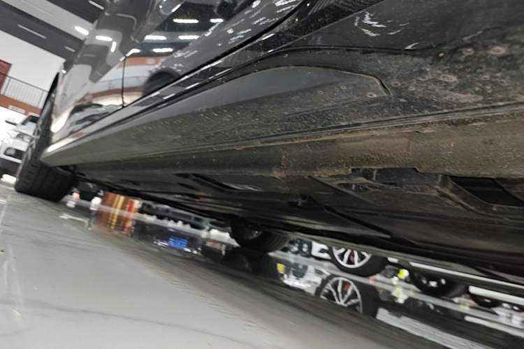 Used Lynk & Co 03 2025 2.0TD DCT Champion Edition Pro Left Side Sill