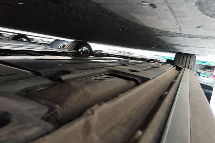 Used Lynk & Co 03 2025 1.5TD DCT Champion Edition Pro Left Side Sill