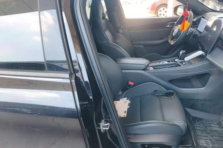 Used Lynk & Co 03 2025 1.5TD DCT Champion Edition Pro Right Front Seat