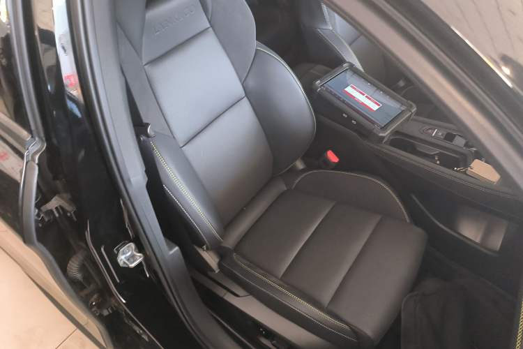 Used Lynk & Co 03 2025 1.5TD DCT Champion Edition Pro Right Front Seat