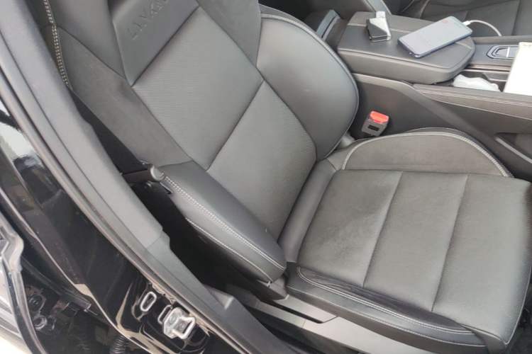 Used Lynk & Co 03 2025 1.5TD DCT Champion Edition Pro Right Front Seat
