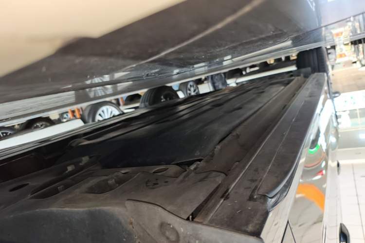 Used Lynk & Co 03 2025 1.5TD DCT Champion Edition Pro Right Side Sill