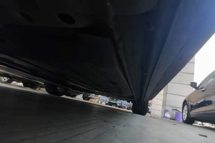Used Lynk & Co 03 2025 1.5TD DCT Champion Edition Pro Right Side Sill