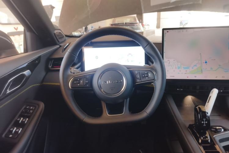 Used Lynk & Co 03 2025 1.5TD DCT Champion Edition Pro Steering Wheel