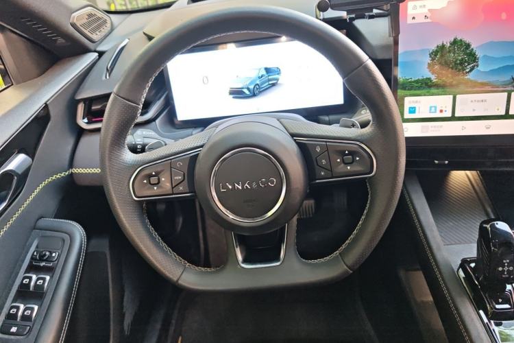 Used Lynk & Co 03 2025 2.0TD DCT Champion Edition Pro Steering Wheel