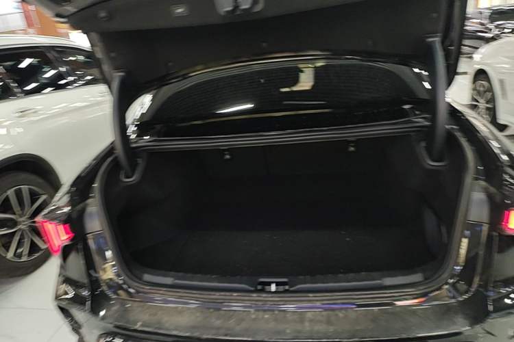 Used Lynk & Co 03 2025 2.0TD DCT Champion Edition Pro Trunk