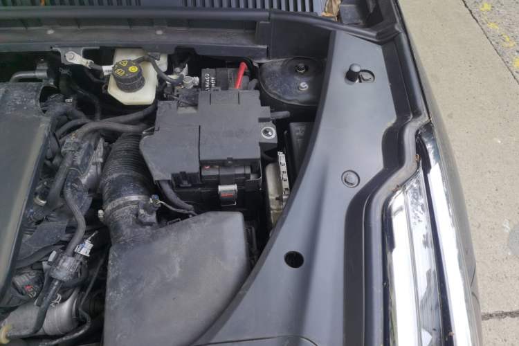 Used Lynk & Co 03 2025 2.0TD DCT Champion Edition Pro Engine Bay Left