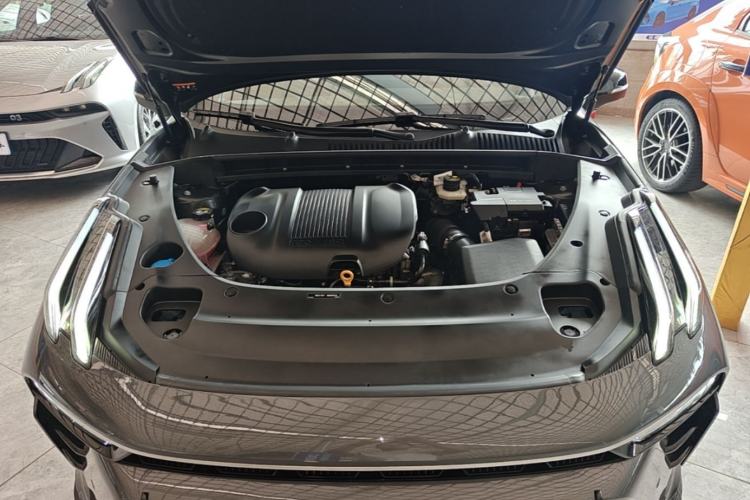 Used Lynk & Co 03 2025 1.5TD DCT Champion Edition Pro Engine Bay