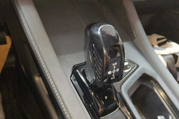 Used Lynk & Co 03 2025 1.5TD DCT Champion Edition Pro Gear Lever