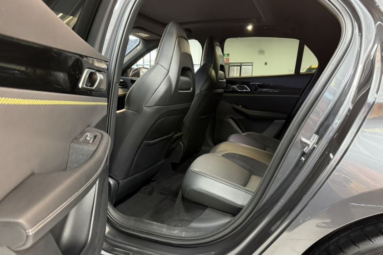 Used Lynk & Co 03 2025 1.5TD DCT Champion Edition Pro Interior 4