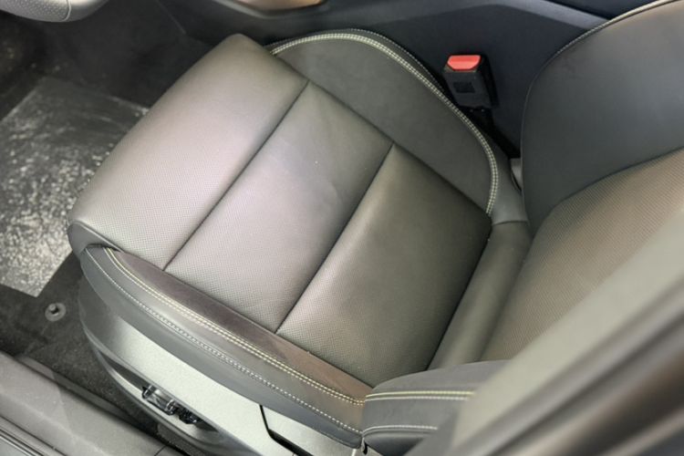 Used Lynk & Co 03 2025 1.5TD DCT Champion Edition Pro Interior 9