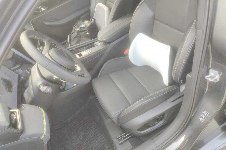 Used Lynk & Co 03 2025 1.5TD DCT Champion Edition Pro Left Front Seat