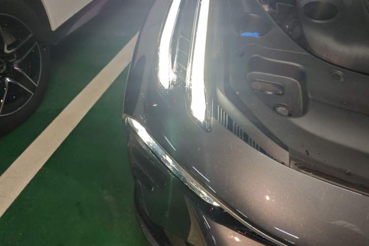 Used Lynk & Co 03 2025 1.5TD DCT Champion Edition Pro Right Front Headlight