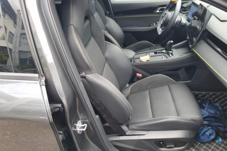 Used Lynk & Co 03 2025 1.5TD DCT Champion Edition Pro Right Front Seat