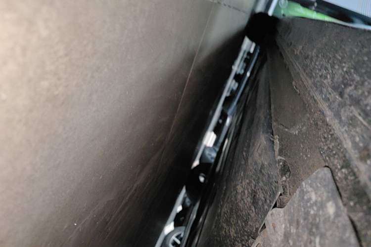 Used Lynk & Co 03 2025 1.5TD DCT Champion Edition Pro Right Side Sill