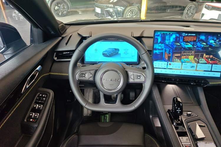 Used Lynk & Co 03 2025 1.5TD DCT Champion Edition Pro Steering Wheel