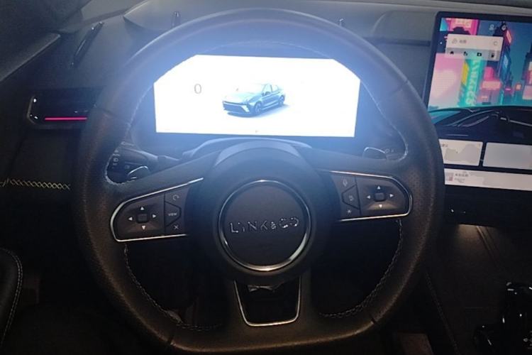 Used Lynk & Co 03 2025 2.0TD DCT Champion Edition Pro Steering Wheel