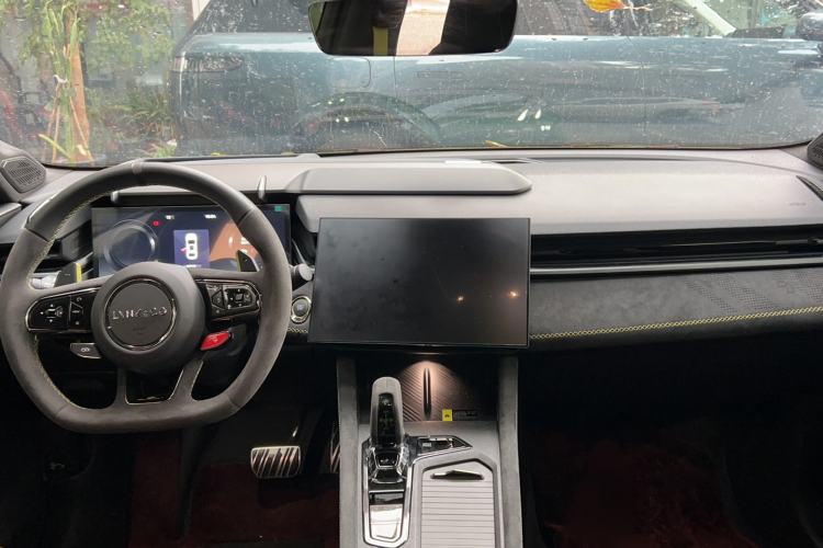 Used Lynk & Co 03 2025 03+ 2.0TD Automatic Performance Package Interior 3